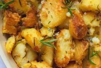 Crispy Rosemary Roasted Potatoes