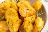 Perfectly Crispy Air Fryer Roast Potatoes