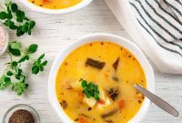 Creamy Mexican Cheese Soup