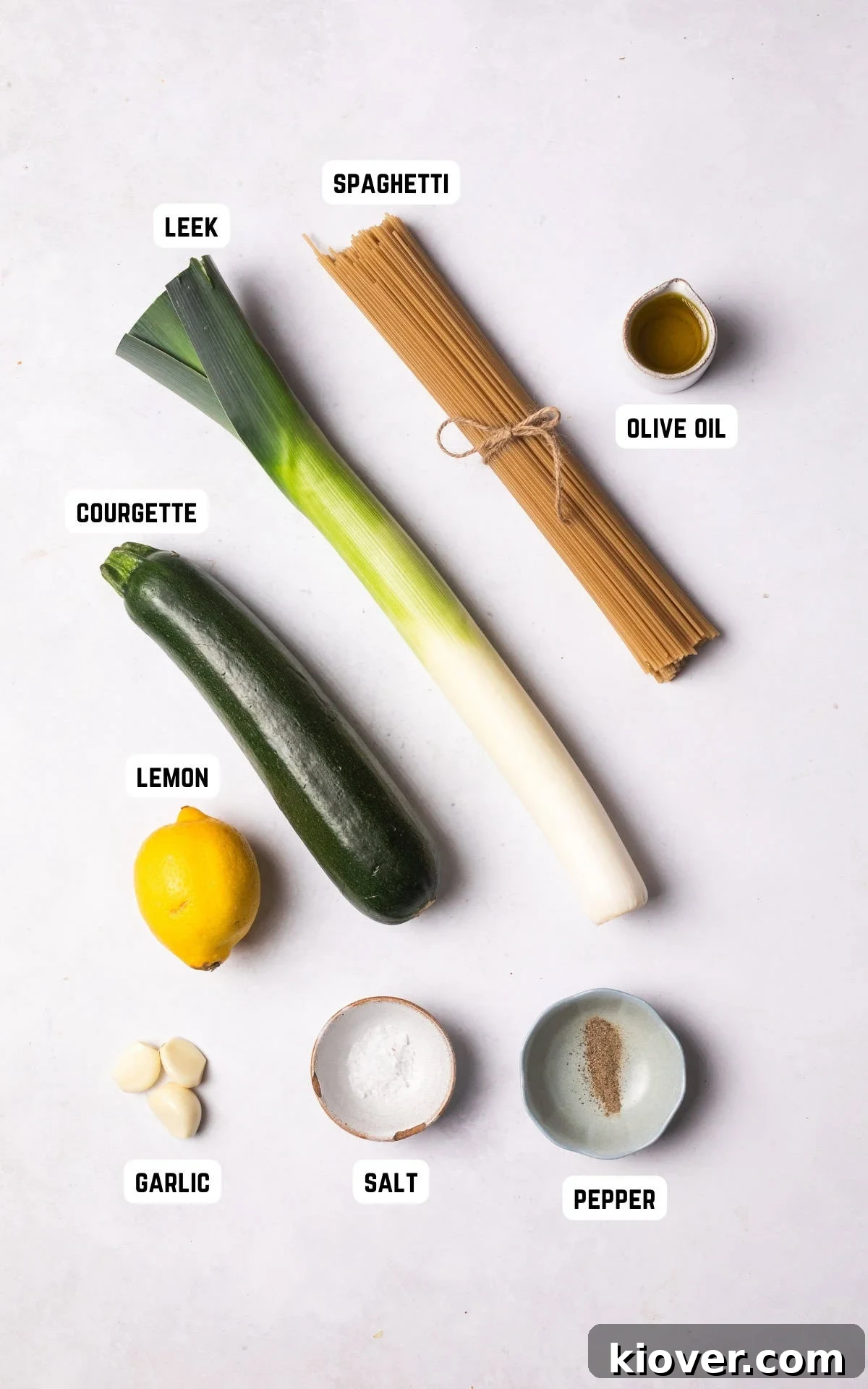 Ingredients to make Courgette Pasta.