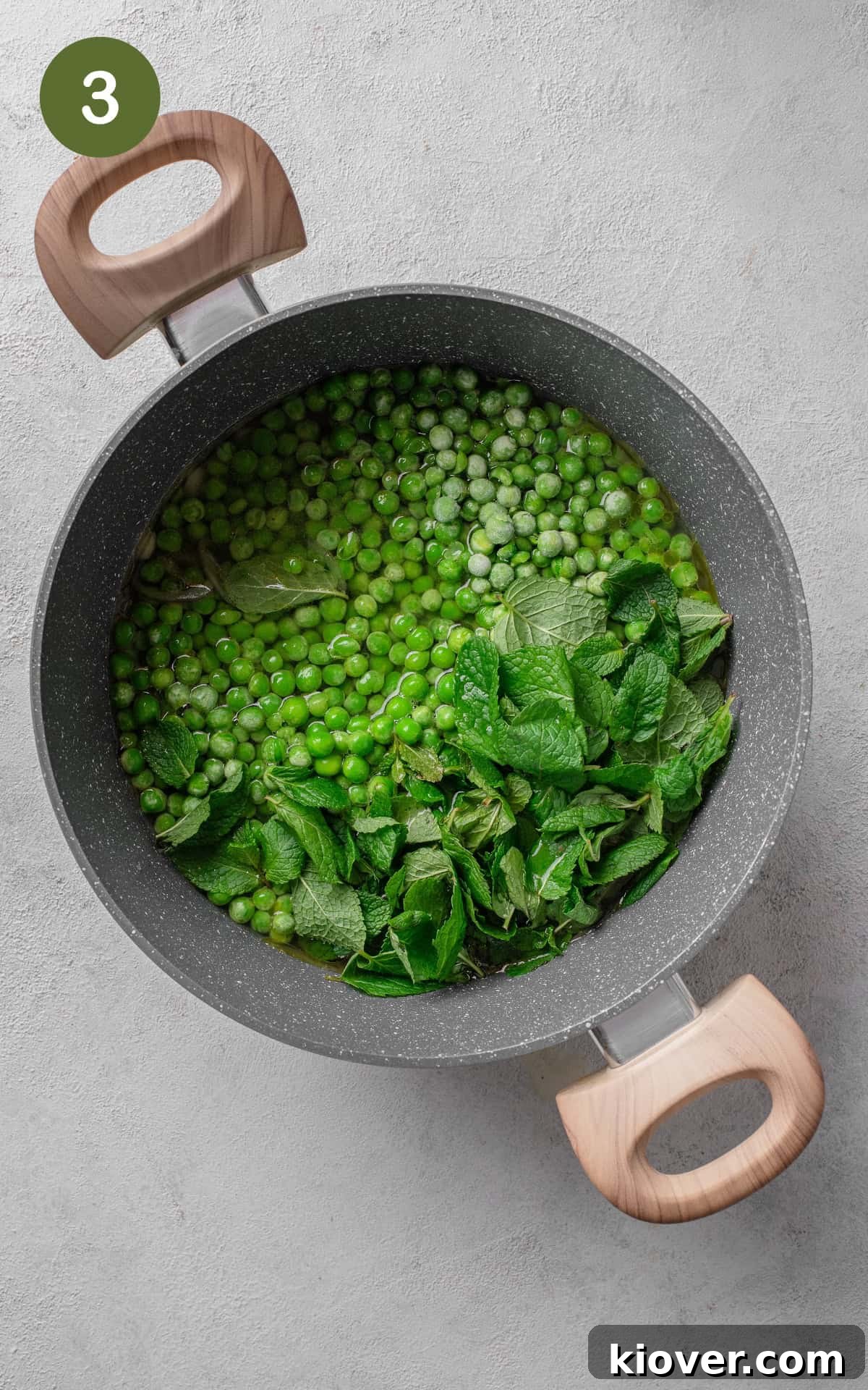 Silky Minted Pea Soup 6 Frozen peas, fresh mint leaves, and vegetable stock added to the saucepot with sautéed shallots and garlic.