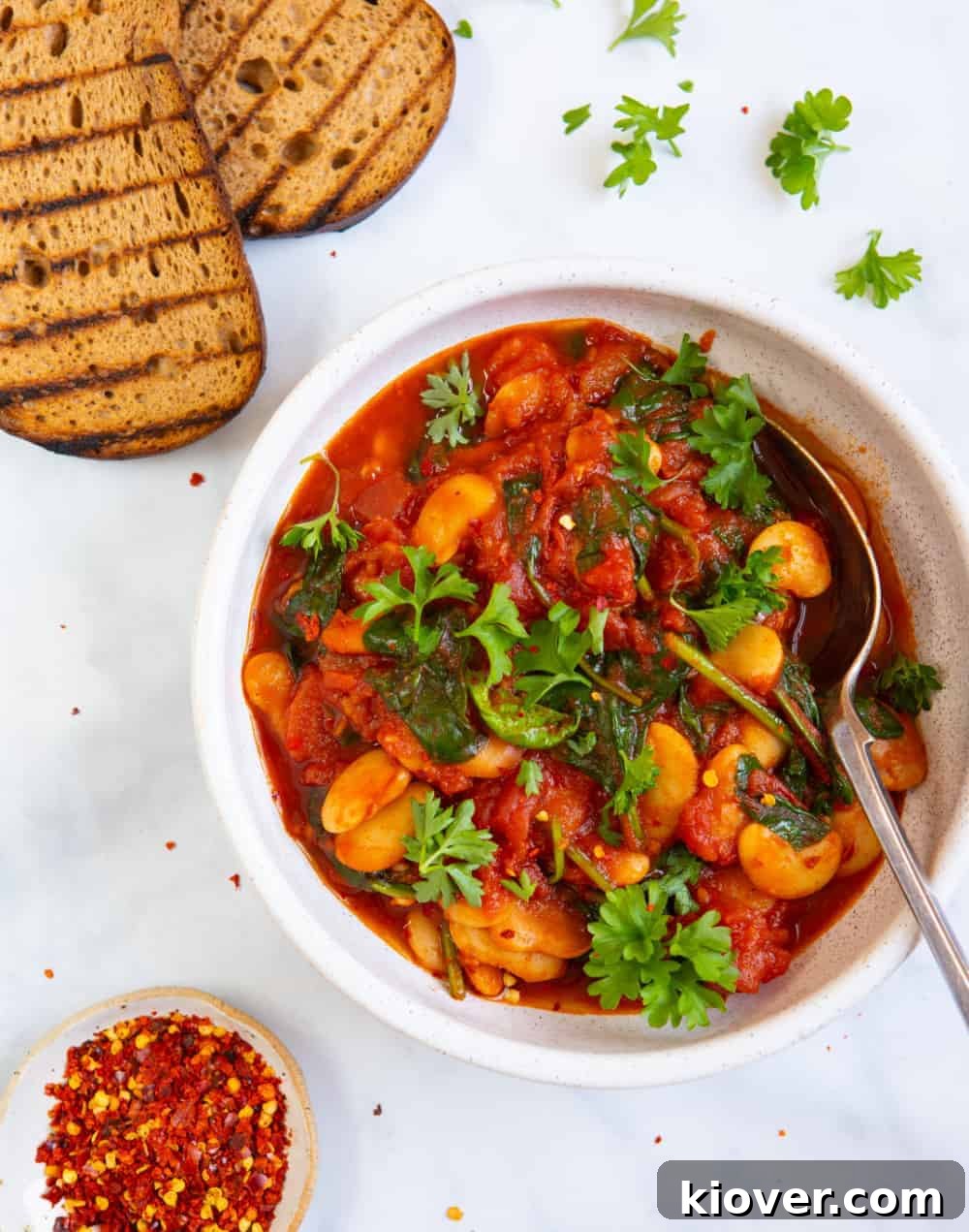 Piquant Butter Beans 5 Spicy Butterbeans on Toast bowl.
