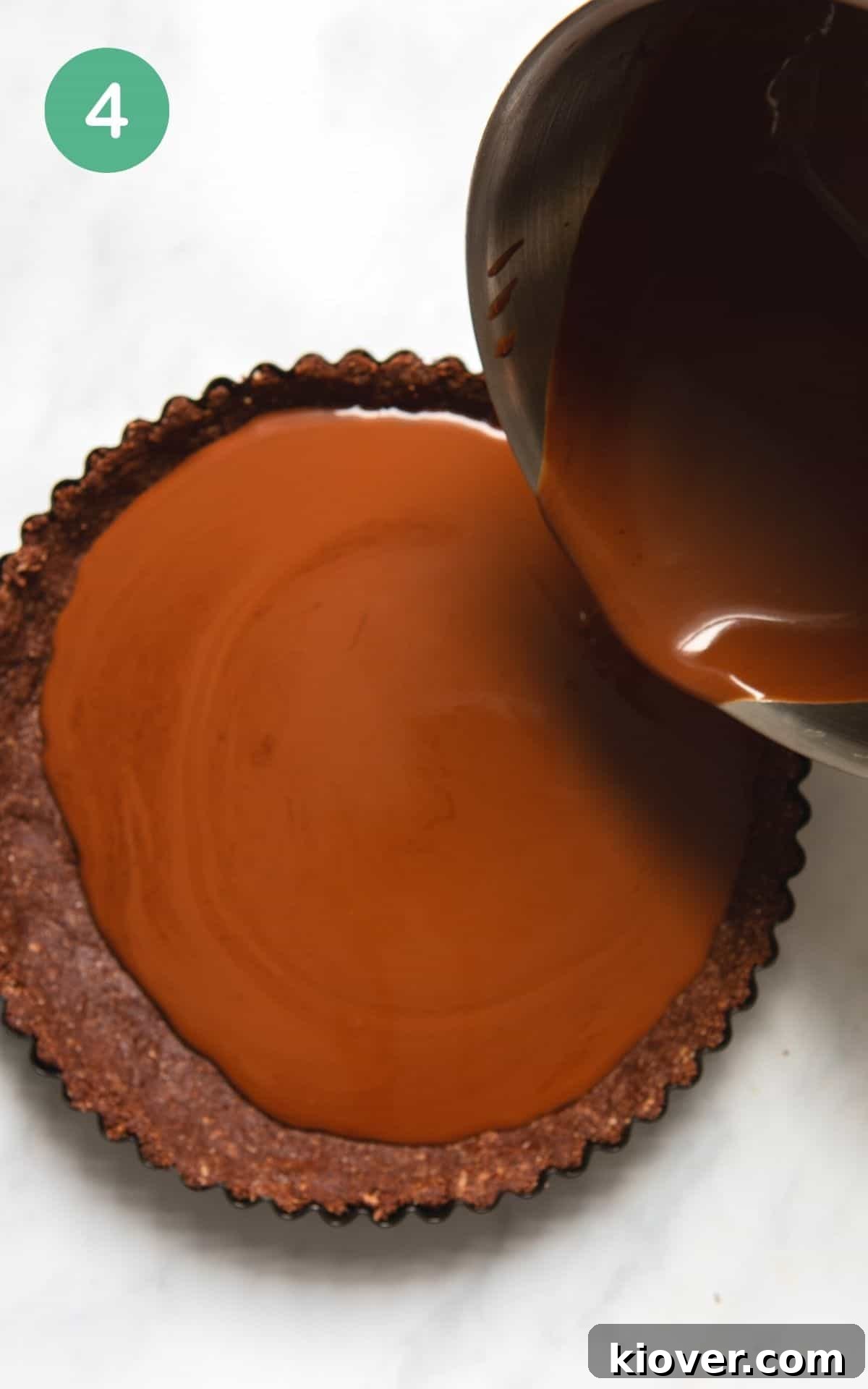 Step 4: Finally pour your chocolate mix into the tart tin and place in the fridge for 2-3 hours until it firmed up.