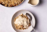 Perfect Pear Crumble Recipe with Crisp Cinnamon Topping