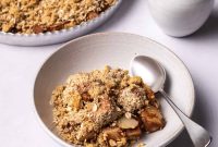 Crispy Oat Crumble Topping Recipe for Desserts and Breakfast