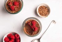 Creamy Vegan Chocolate Mousse Recipe for Decadent Desserts