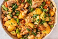 One-Pan Paprika Chicken with Tender Asparagus and Lemon