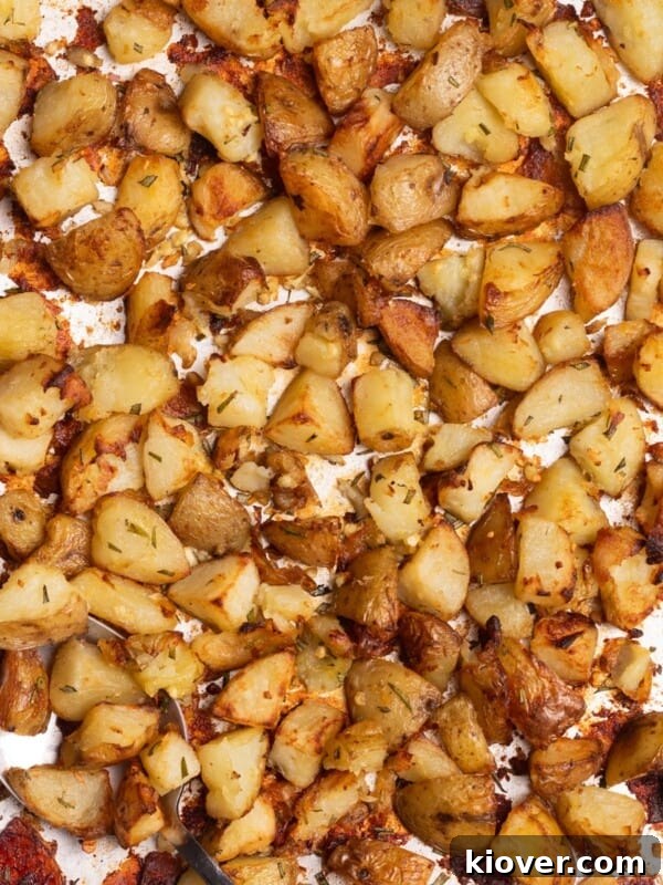 Crispy Hasselback Potatoes with Garlic and Parmesan 11 Parmentier potatoes close up.