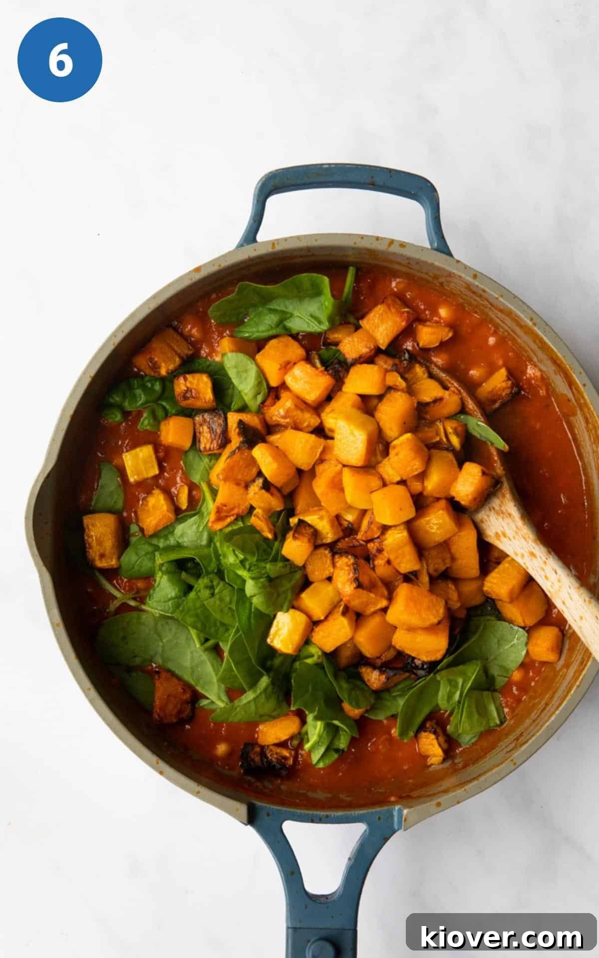 This Butternut Squash and Chickpea Curry is a great recipe, packed full of flavour. It is simple and easy to make and can be made in under 30 minutes, plus it is the perfect recipe for planning ahead or meal prepping as it can be frozen and used later on.