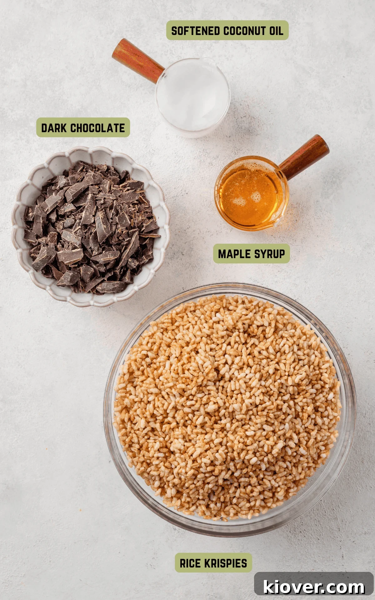 No-Bake Rice Krispie Treat Cakes Recipe for Parties and Gifts 3 Ingredients to make Rice Crispy Cakes.