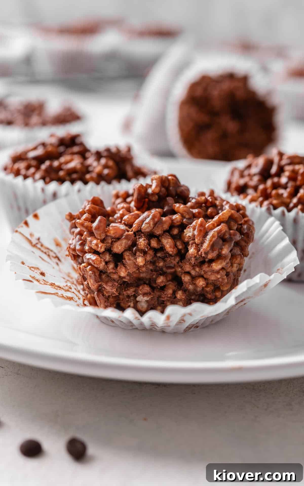 No-Bake Rice Krispie Treat Cakes Recipe for Parties and Gifts 9 rice crispy cakes with chocolate.