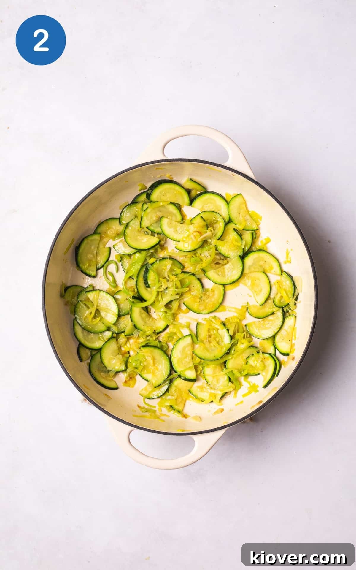 Zucchini Pasta Recipes: Quick Weeknight Meals with Fresh Sauce 5 olive oil, leek, courgette, and garlic in a pan.