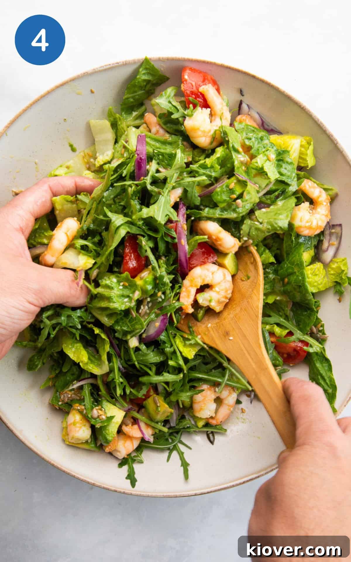 Zesty Prawn Salad with Lemon-Dill Dressing 7 Combining the vegetables in a large bowl along with the rocket, cooled prawns, salad dressing, and mixed seeds.