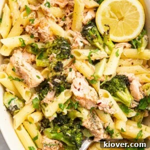 Creamy Salmon & Broccoli Pasta Recipe for Weeknight Dinners 14 creamy salmon and broccoli pasta.