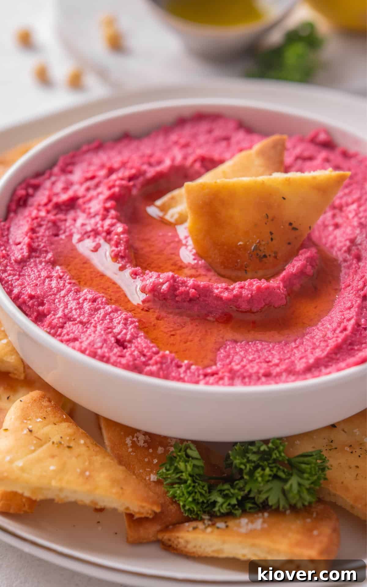 Vibrant Beetroot Hummus Recipe: Creamy & Flavorful Dip 8 pink vegan spread made with chickpeas and beetroot.