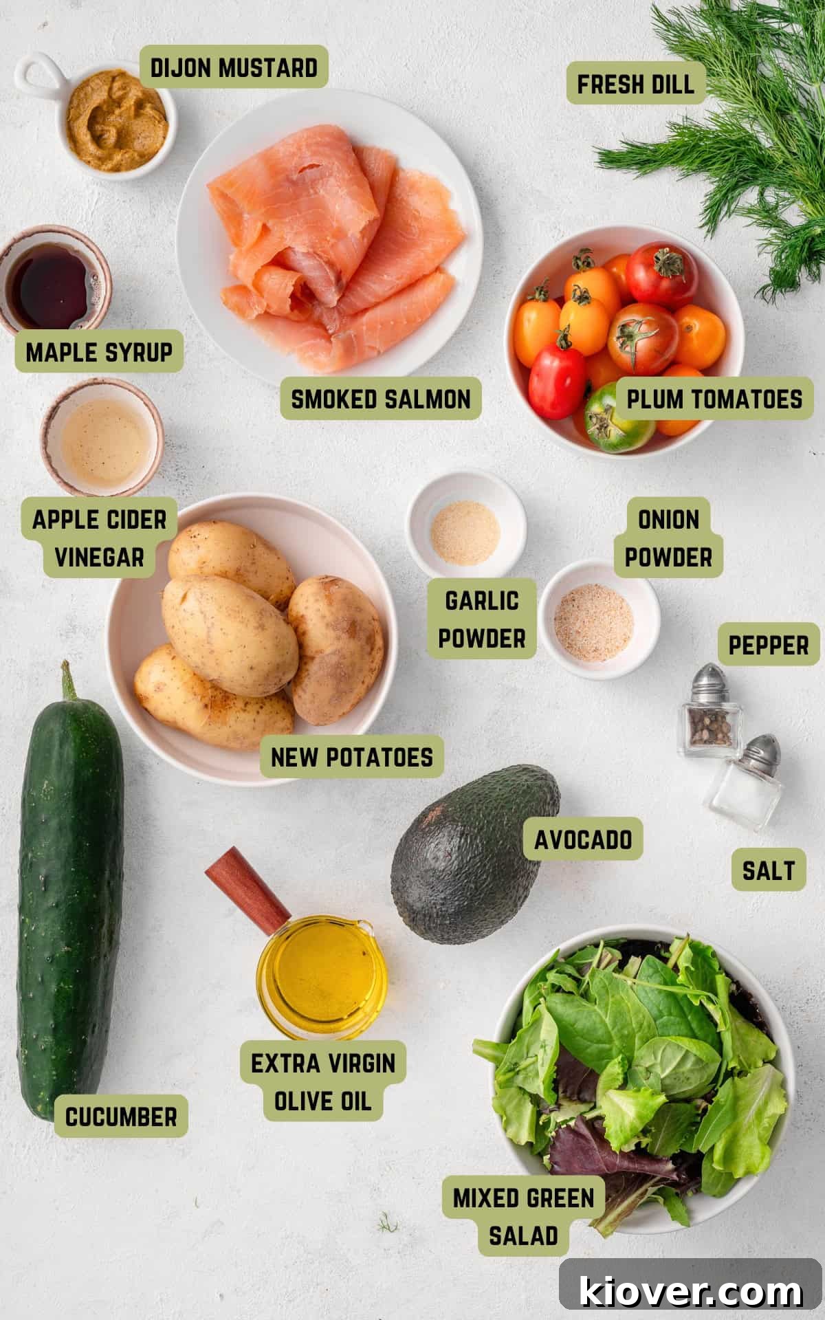 Smoked Salmon Salad with Avocado & Lemon-Dill Dressing 3 Ingredients to make Smoked Salmon Salad.