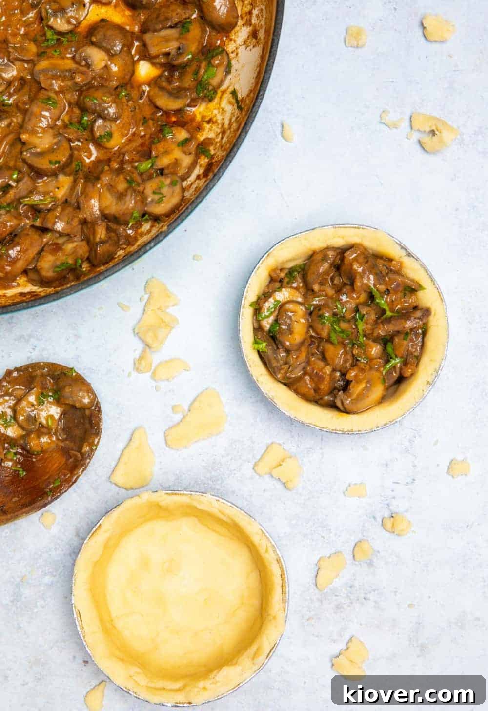 Mushroom Stroganoff Pie - Filling