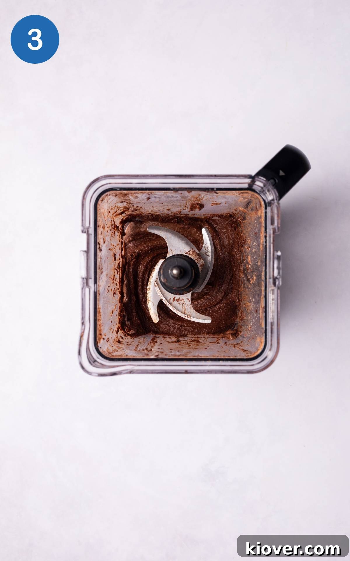 Hazelnuts blended with water, cacao and maple syrup.